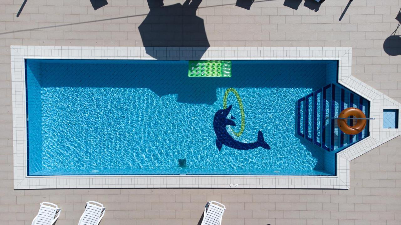 Spacious Villa For 10 With A Big Private Pool Trilj المظهر الخارجي الصورة