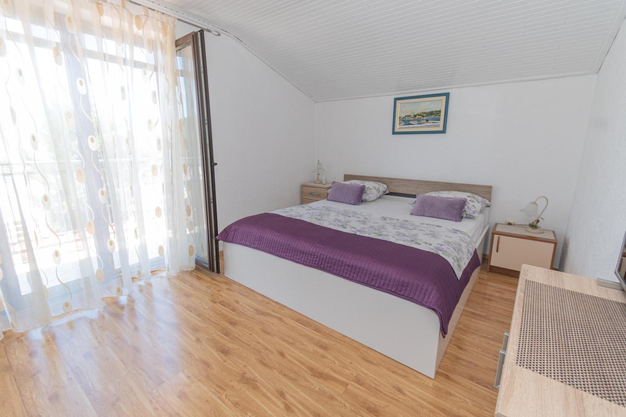 Spacious Villa For 10 With A Big Private Pool Trilj المظهر الخارجي الصورة